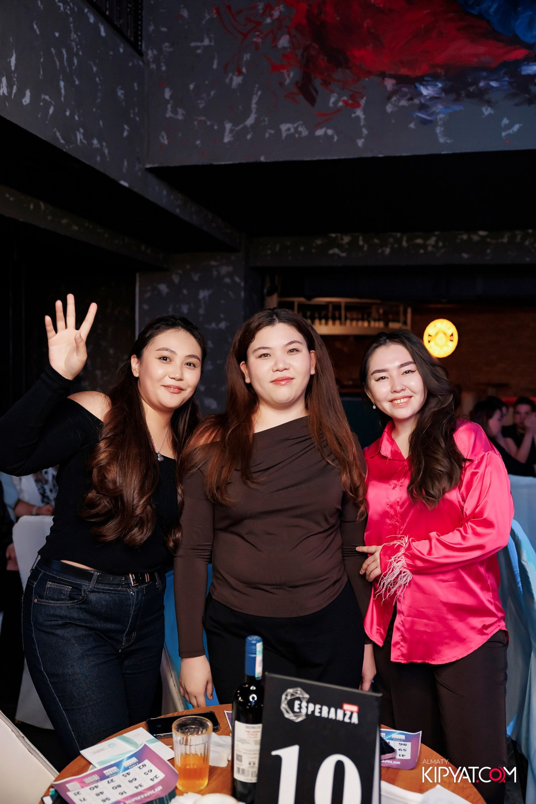 МУЗЫКАЛЬНОЕ ЛОТО В HIT RETRO. КИПЯТКОМ АЛМАТЫ! Фотосъемка мероприятий в Алматы