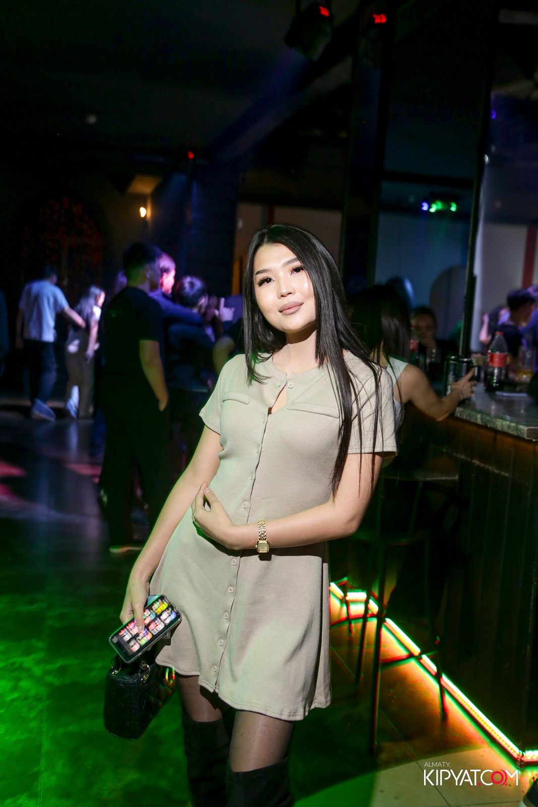 ARAGOSTA ДИСКО-БАР. КИПЯТКОМ АЛМАТЫ!