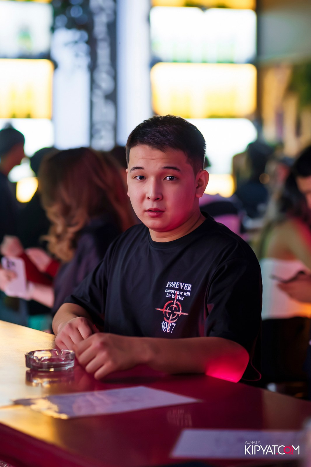 UYAT EMES BAR. КИПЯТКОМ АЛМАТЫ!