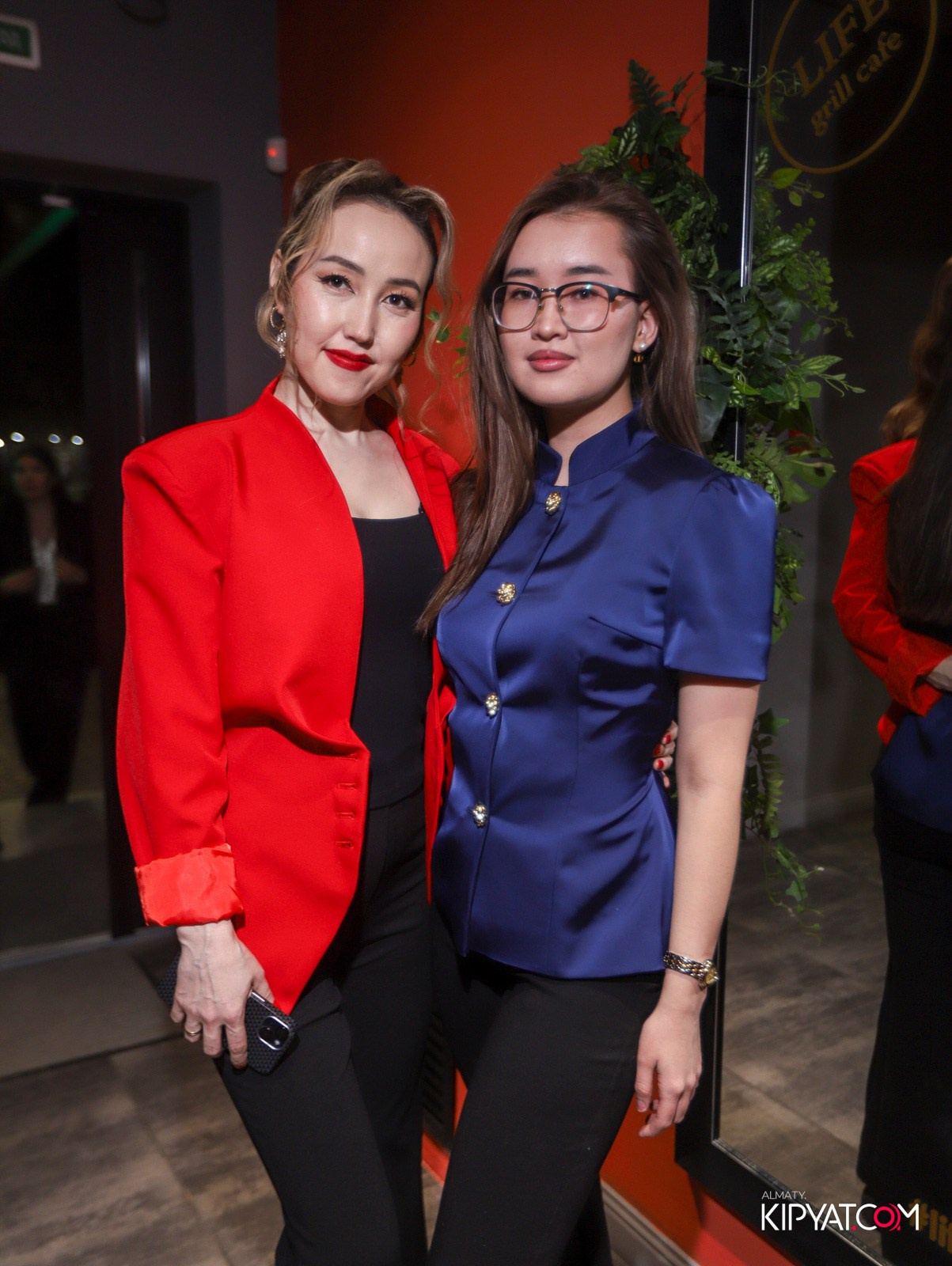 LIFE GRILL CAFE. КИПЯТКОМ АЛМАТЫ! Фотосъемка мероприятий в Алматы