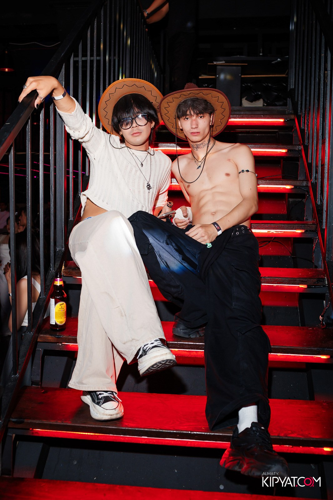 НОЧНОЙ КЛУБ ICON. КИПЯТКОМ АЛМАТЫ!