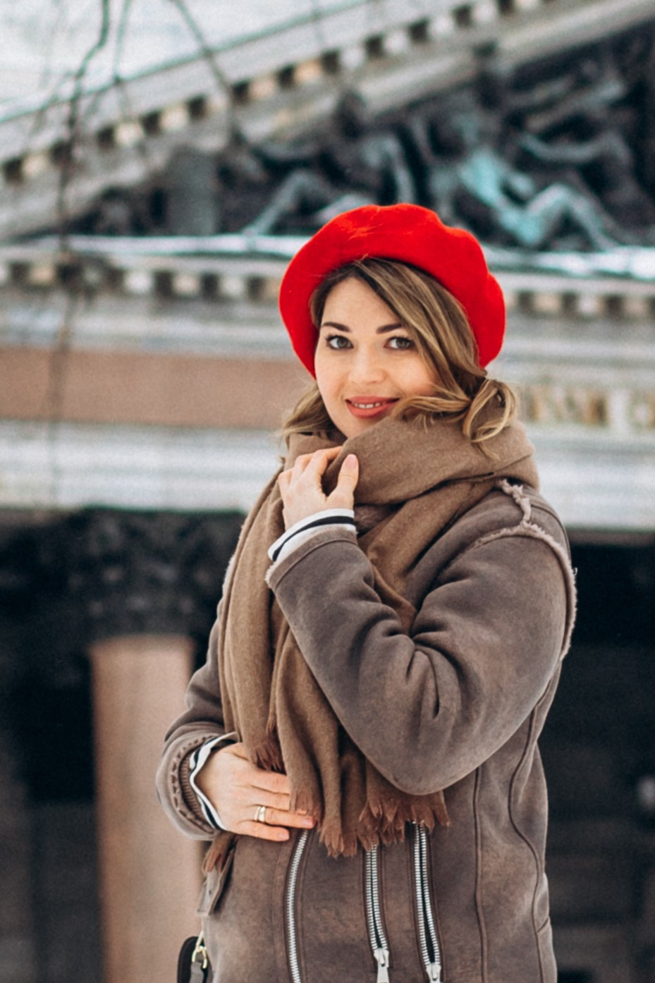 Анастасия в феврале. Фотопрогулка в Петербурге. Индивидуальный и семейный фотограф в Санкт-Петербурге