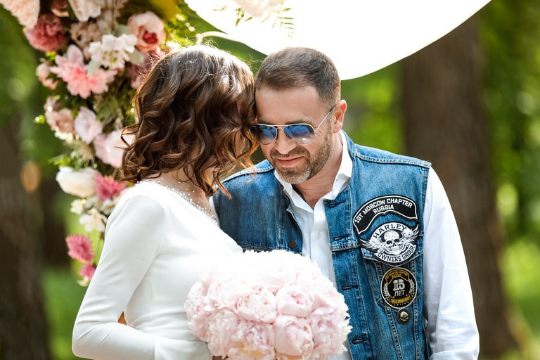 Свадьба байкеров в ресторане «Дворянское гнездо». Kirillova Studio — мастерская декора и событий Юли Кирилловой