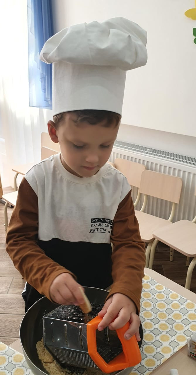 Готовим пироженки ❤️. Детский сад «Эврика»