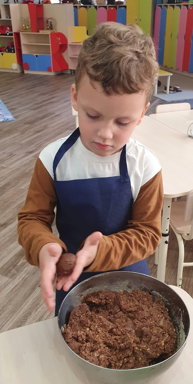 Готовим пироженки ❤️. Детский сад «Эврика»