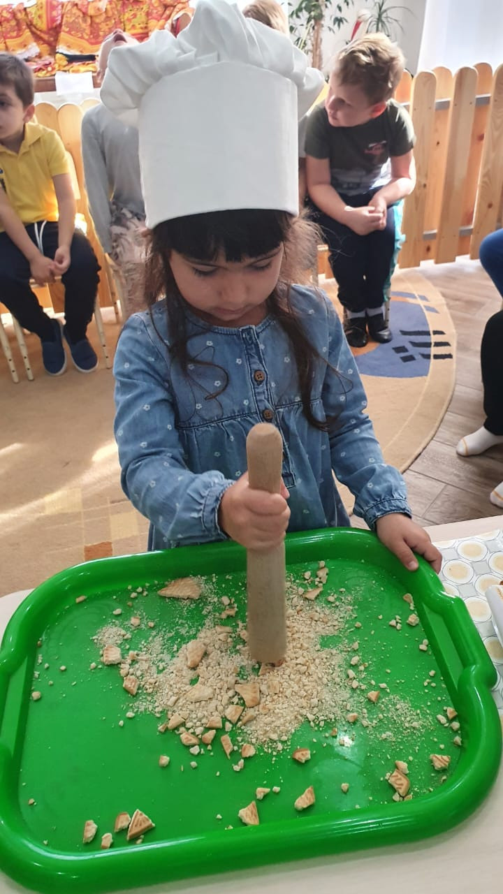 Готовим пироженки ❤️. Детский сад «Эврика»