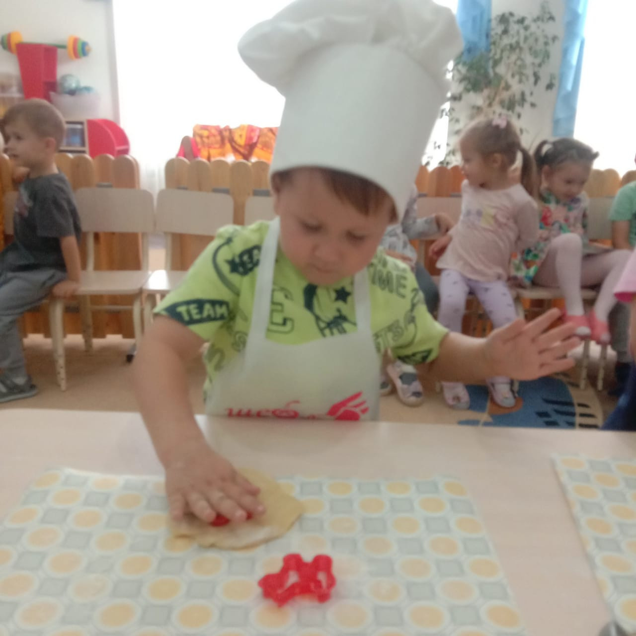 Готовим пироженки ❤️. Детский сад «Эврика»