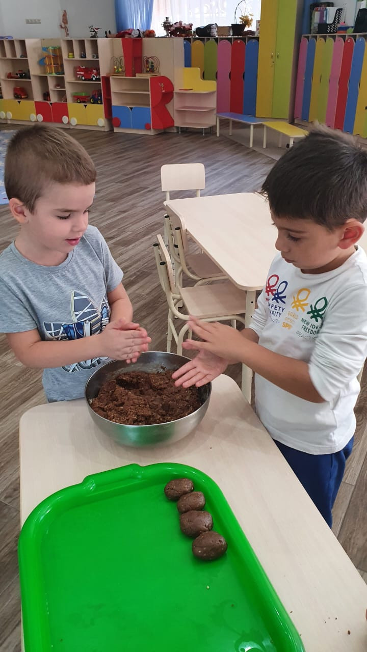 Готовим пироженки ❤️. Детский сад «Эврика»