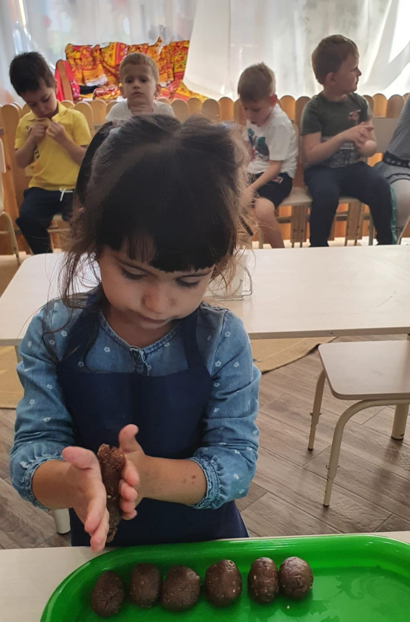 Готовим пироженки ❤️. Детский сад «Эврика»