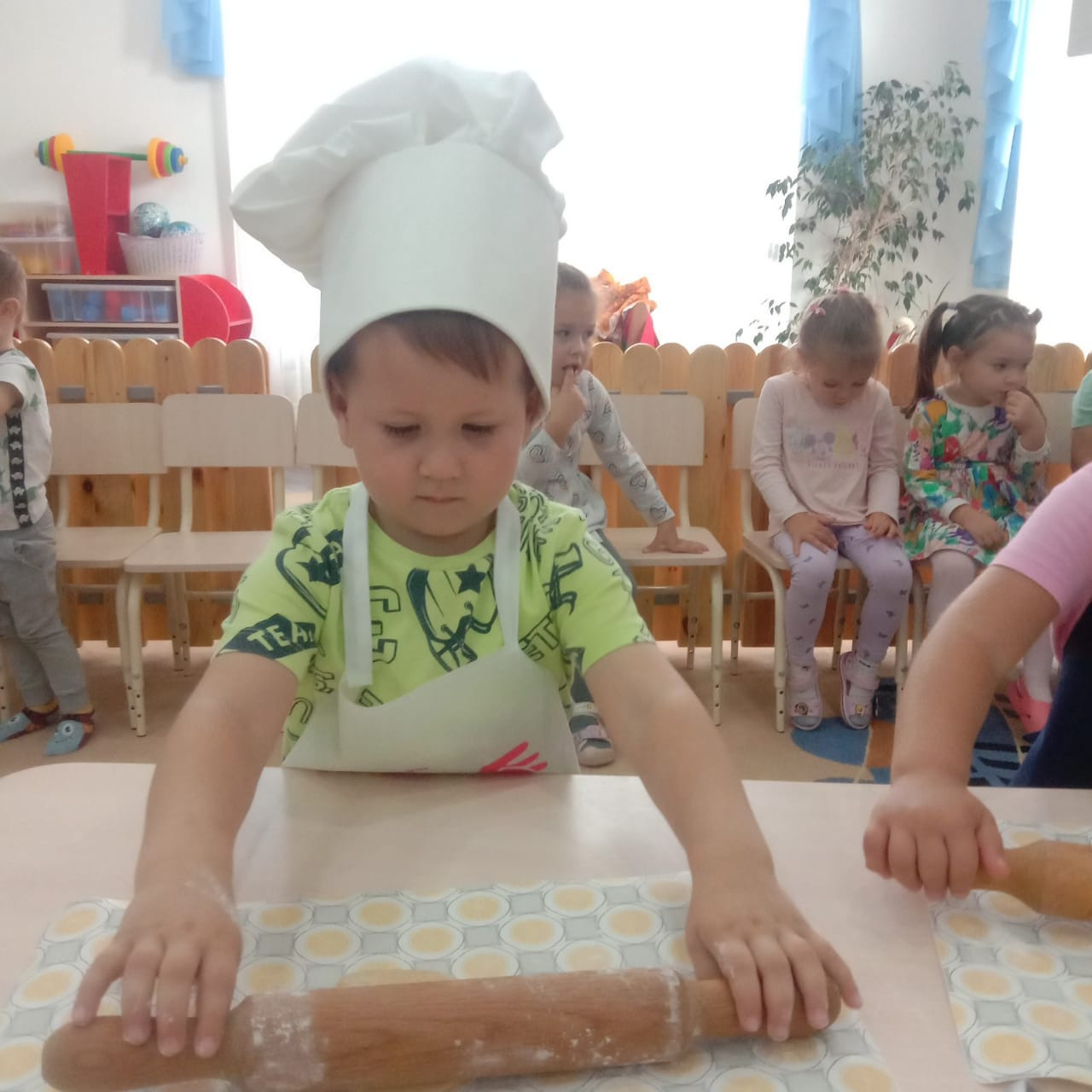 Готовим пироженки ❤️. Детский сад «Эврика»