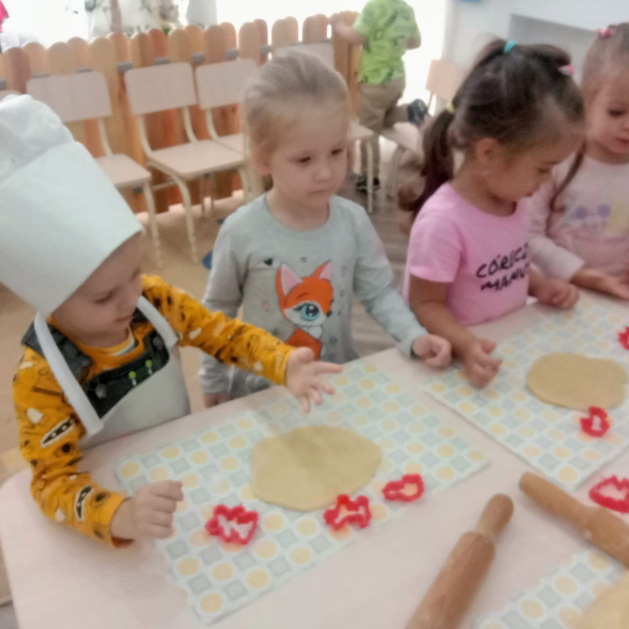 Готовим пироженки ❤️. Детский сад «Эврика»