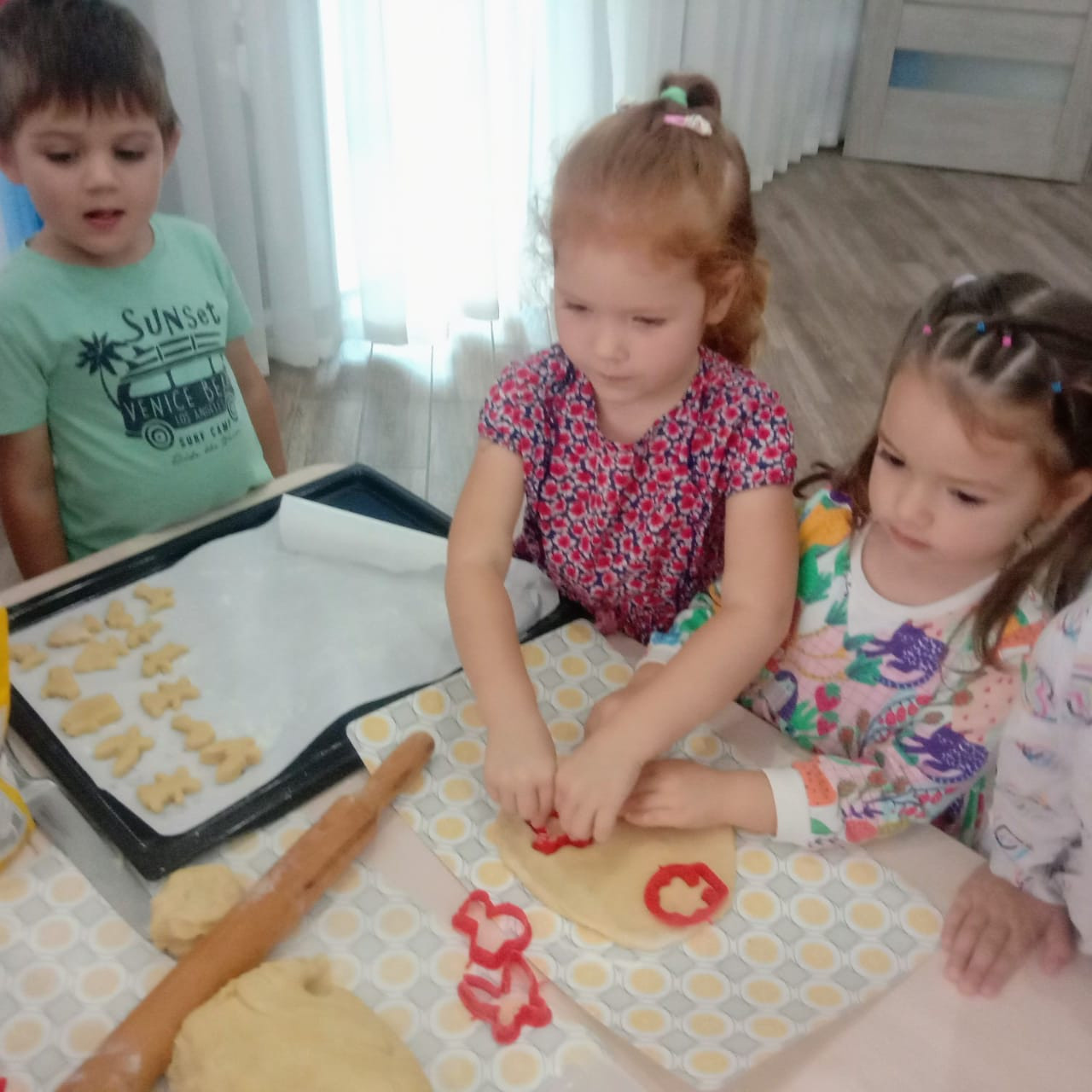 Готовим пироженки ❤️. Детский сад «Эврика»