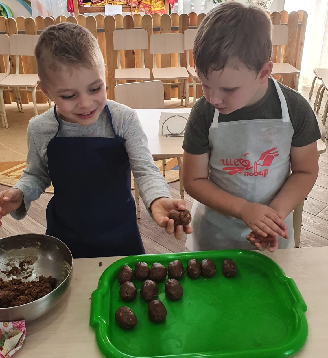 Готовим пироженки ❤️. Детский сад «Эврика»