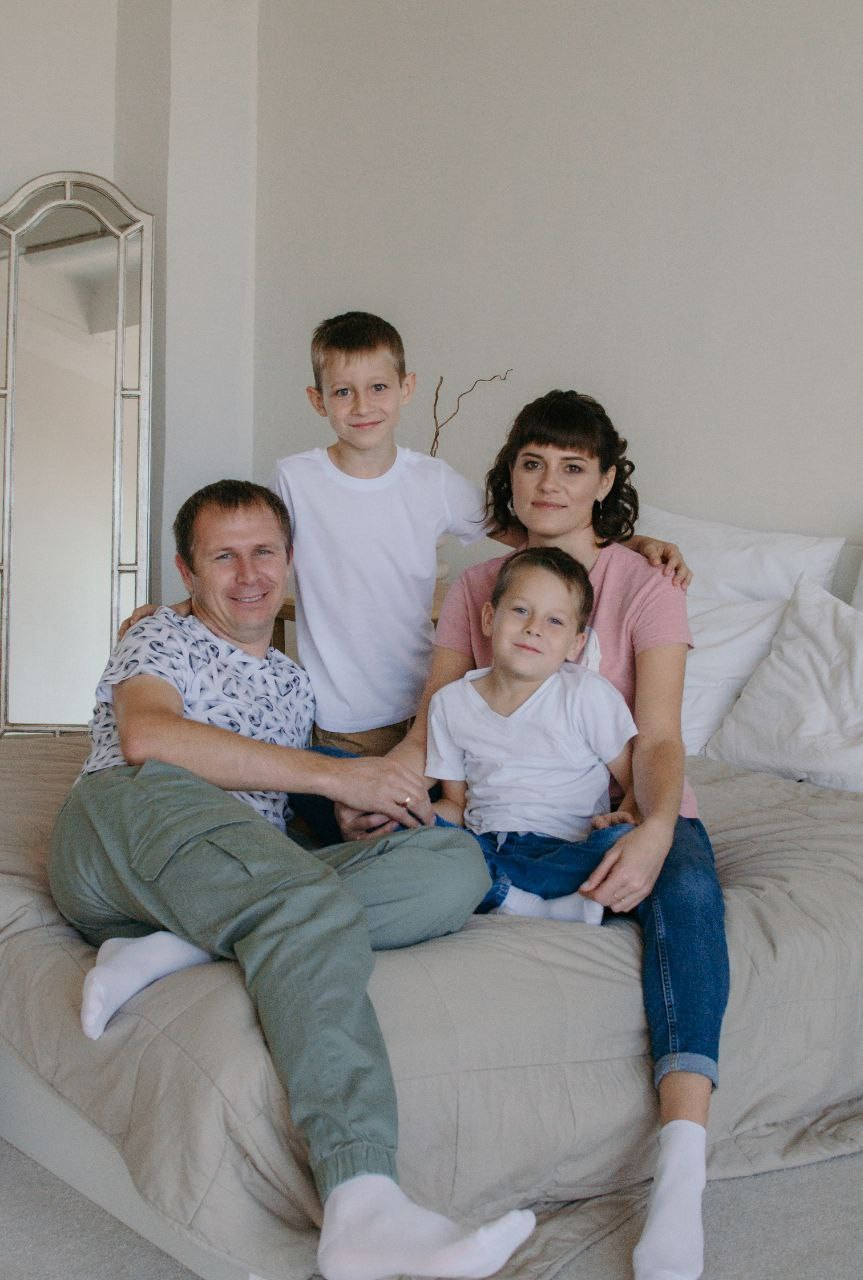 Студийные семейные съемки. Семейный фотограф в Новосибирске Юрк Виктория