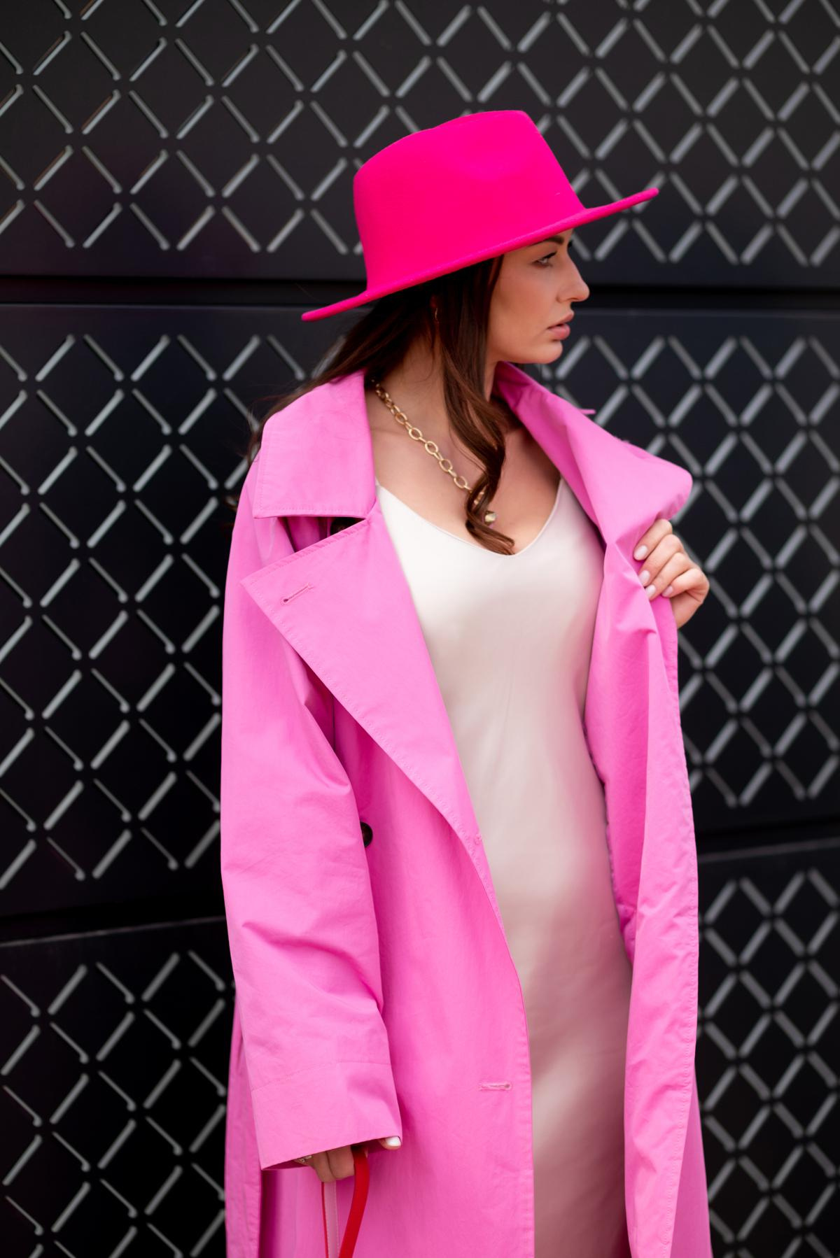 Яна на занятии по женскому портрету в фотошколе. Фототуры, обучение, фотограф Анастасия Забелина в Крыму и Севастополе