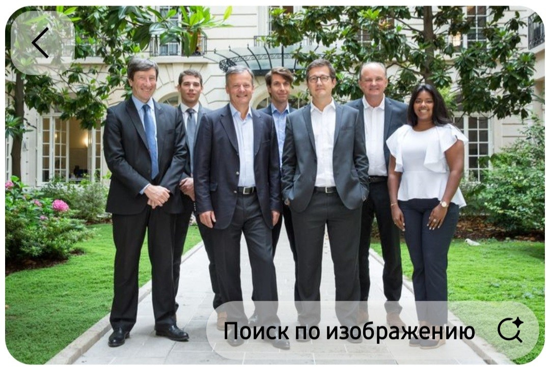 Деловой контент в городской среде. Фотограф в Екатеринбурге Переверзева Анна