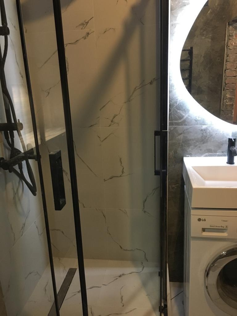 Ванная комната (ул. В. Сажинова д. 6/9). Ремонт санузла, туалета, ванной под ключ в Казани. Укладка плитки