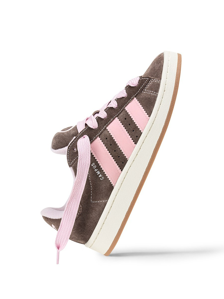 Профессиональная предметная фотосъемка обуви в Москве и Московской области. Фотостудия в Москве LUXARTPHOTO