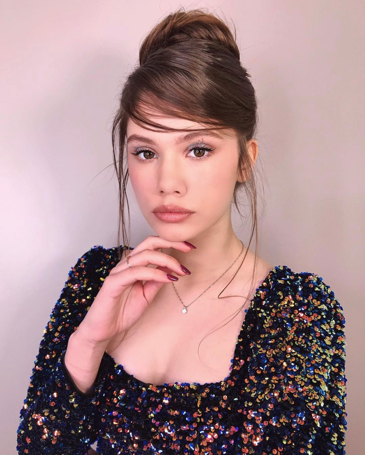 Собранные прически. Свадебный стилист по прическам и макияжу в Ростове-на-Дону Даниэла Дар