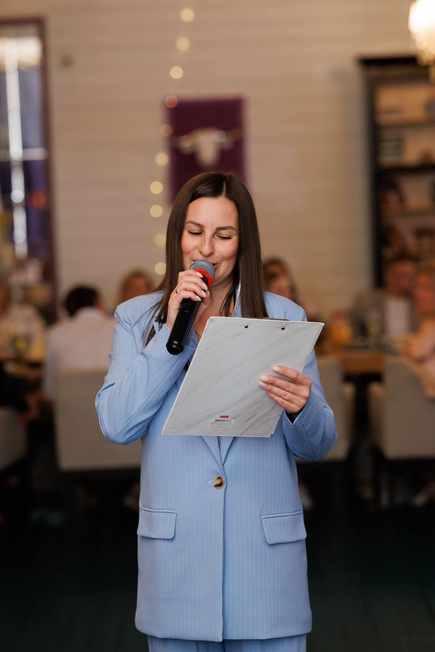 Выпускной 4 класс. Ведущий на свадьбу юбилей корпоратив в Москве и МО Светлана Винокурова