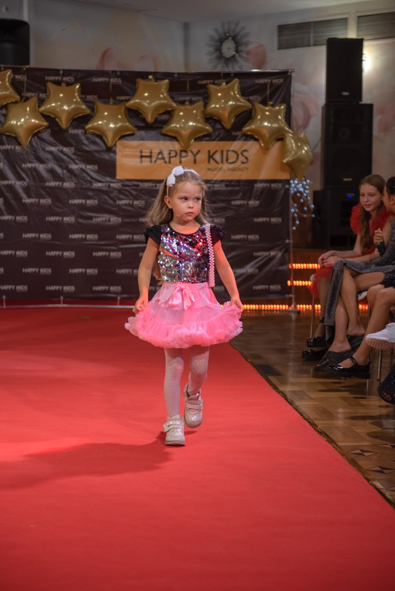 HAPPYkids дефиле санаторий Октябрьский. Семейный и коммерческий фотограф в Сочи Александр Бодунов
