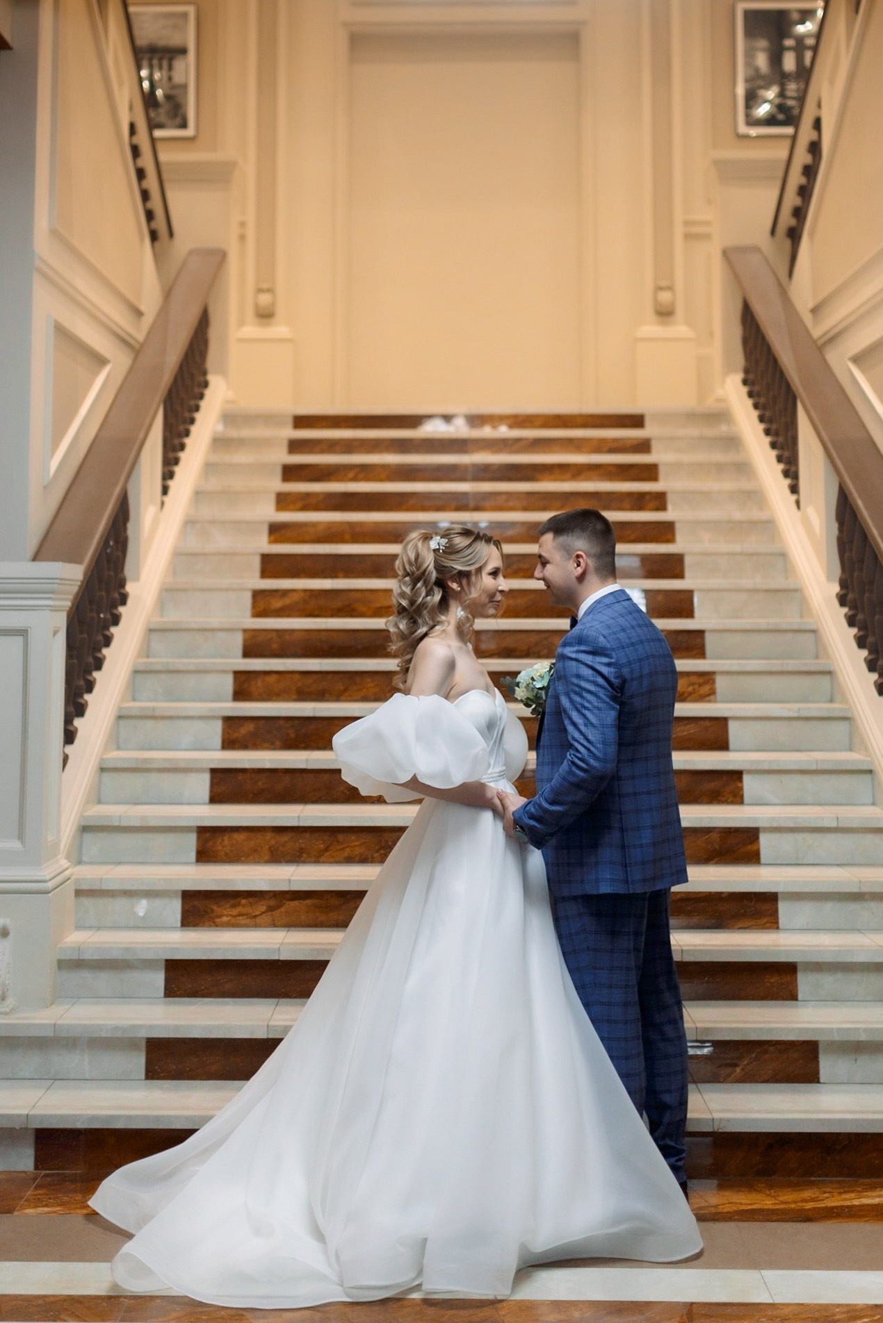 Сергей и Катя. Часть 1: Библиотека. Свадебный и Семейный фотограф г. Ижевск Гульназ Солдатова. Гульназ фото