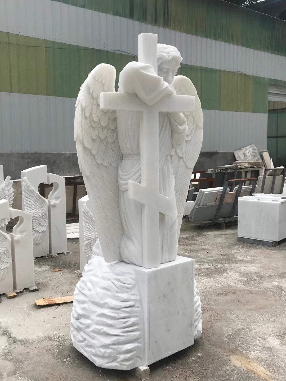 Изготовление и установка памятников в Москве и МО