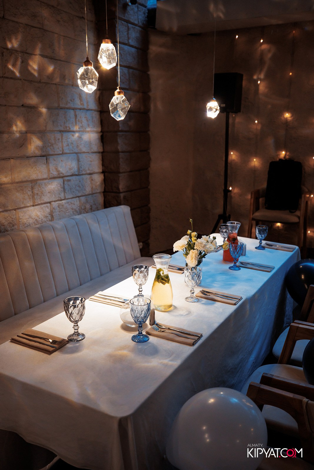 THE WALL STREET. КИПЯТКОМ АЛМАТЫ!