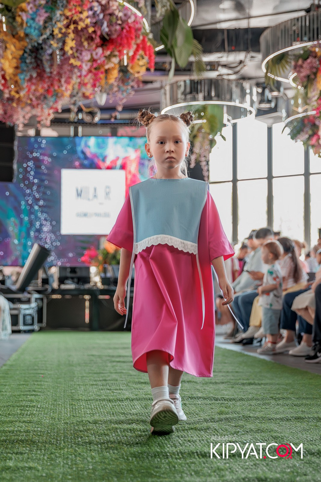 PROM KIDS FASHION SHOW. КИПЯТКОМ АЛМАТЫ!