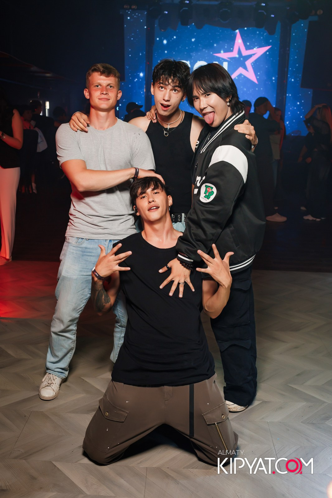 НОЧНОЙ КЛУБ ICON. КИПЯТКОМ АЛМАТЫ!