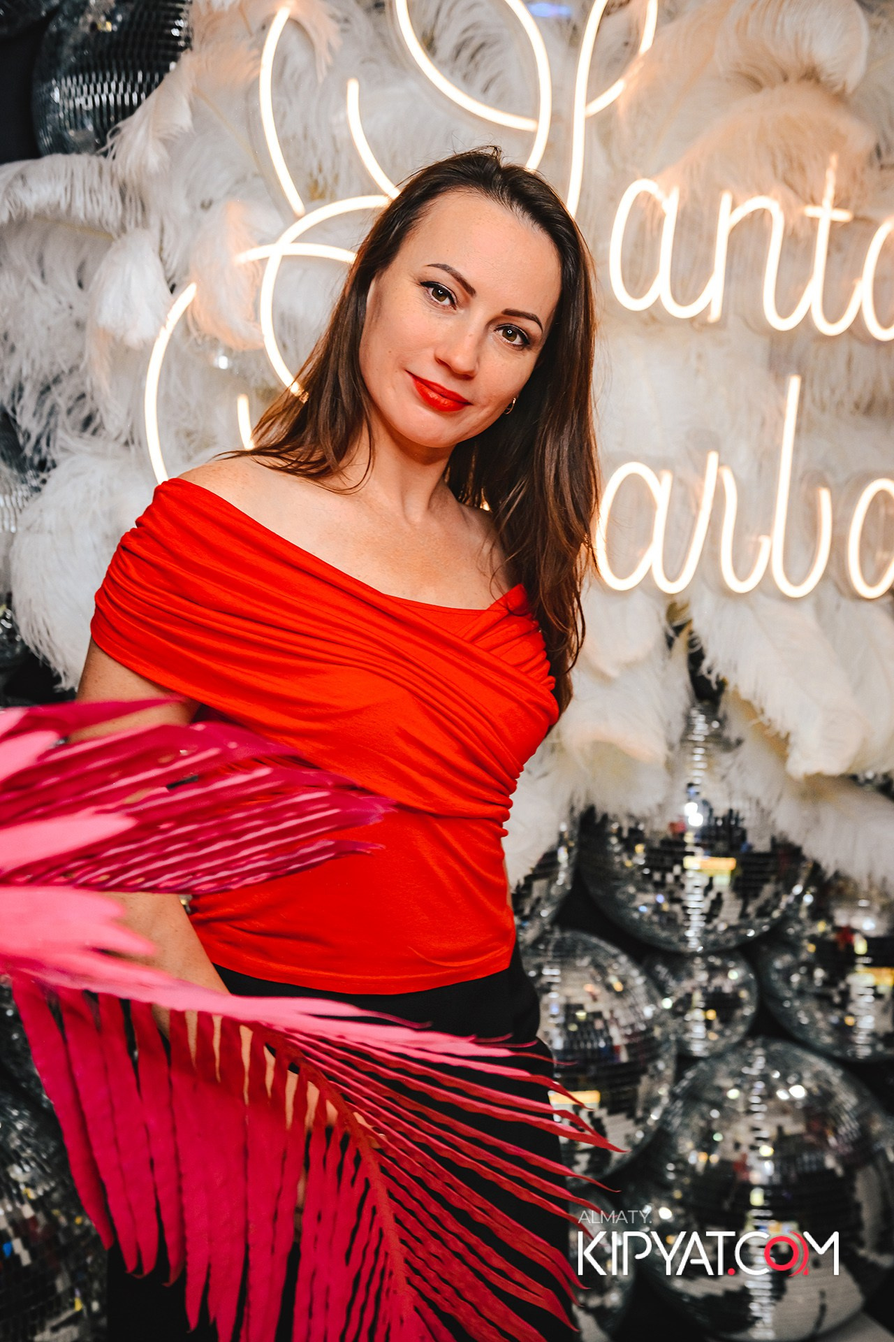 ВЫСТУПЛЕНИЕ ГРУППЫ ВИРУС SANTA BARBARA. КИПЯТКОМ АЛМАТЫ!