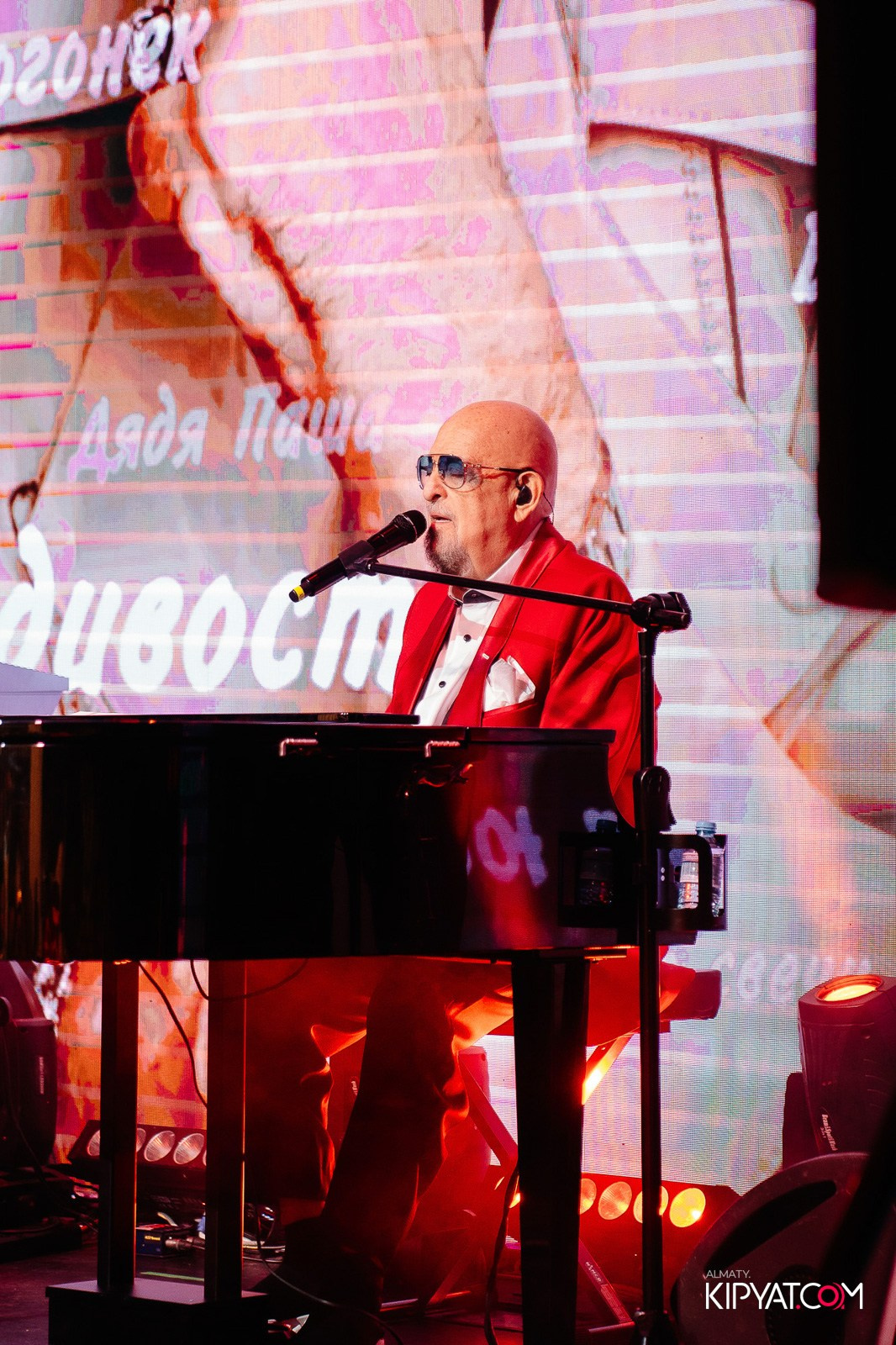 МИХАИЛ ШУФУТИНСКИЙ С СОЛЬНЫМ КОНЦЕРТОМ В QUEEN ALMATY. КИПЯТКОМ АЛМАТЫ!