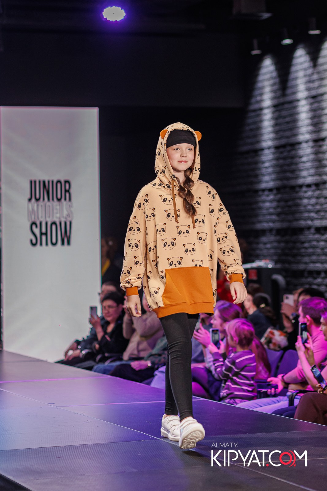 JUNIOR MODELS SHOW В РАМКАХ БЛАГОТВОРИТЕЛЬНОГО ПРОЕКТА МОДА ЗА СЧАСТЬЕ ДЕТЕЙ. КИПЯТКОМ АЛМАТЫ!
