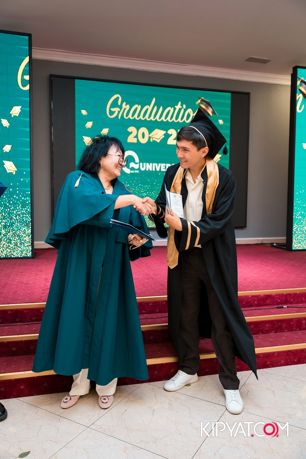 GRADUATION 2025 Q UNIVERSITY. КИПЯТКОМ АЛМАТЫ!