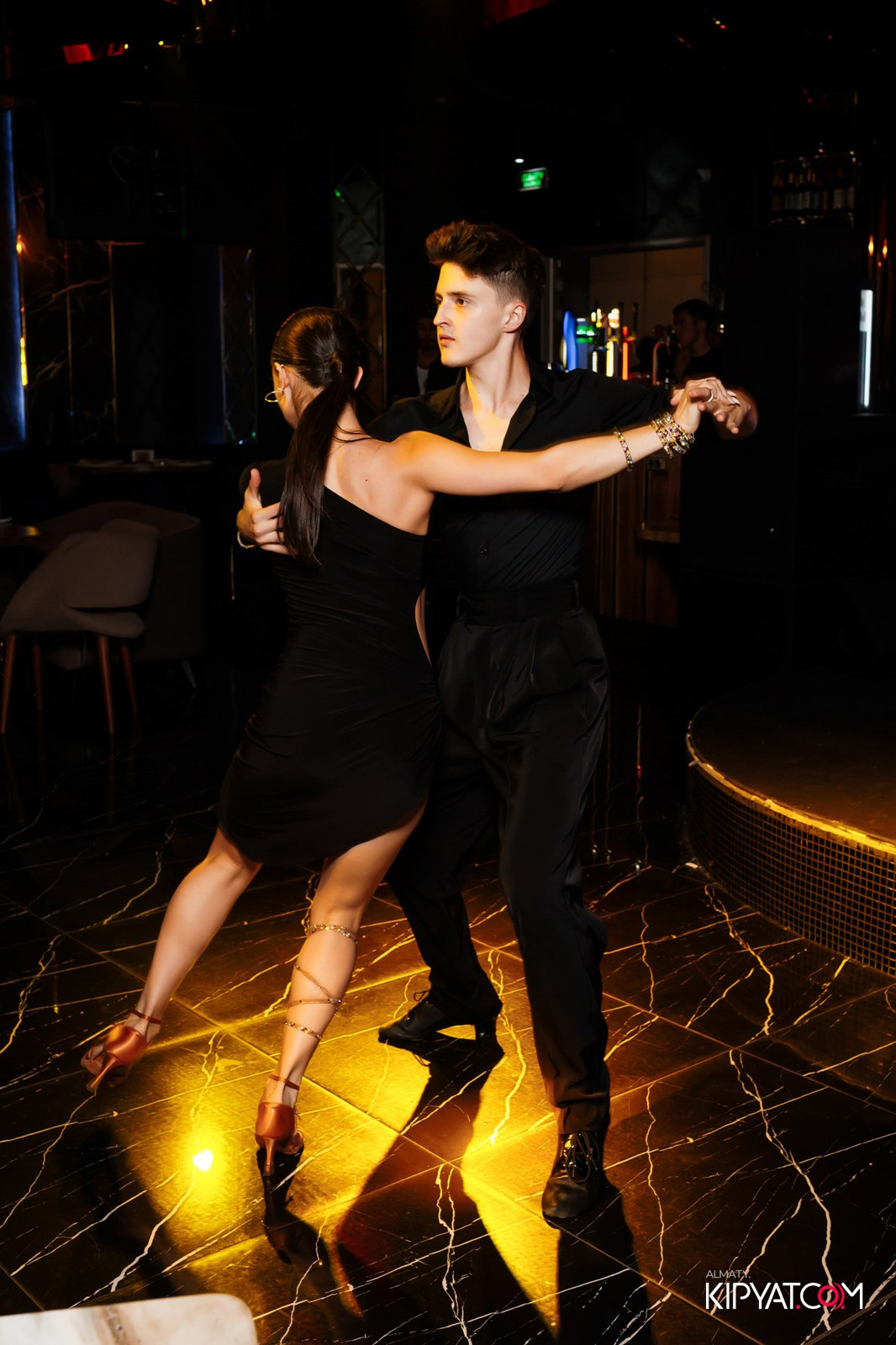 MOOD KARAOKE & TERRACE. КИПЯТКОМ АЛМАТЫ!