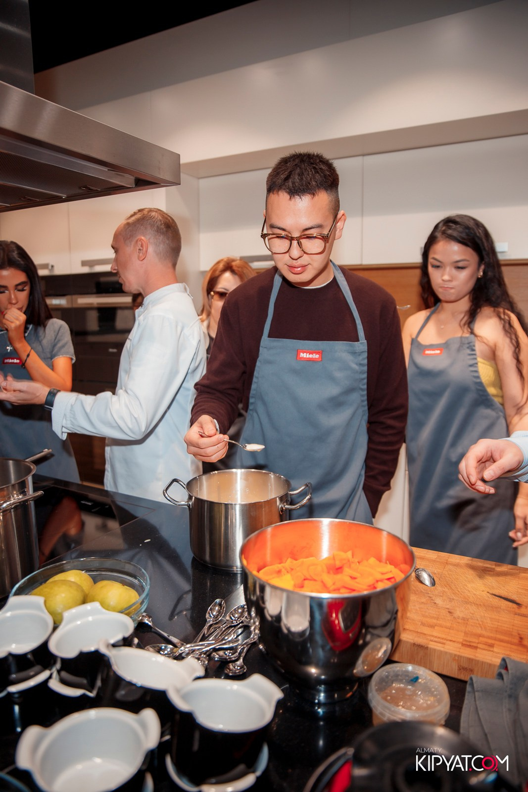 МАСТЕР-КЛАСС MIELE. КИПЯТКОМ АЛМАТЫ!