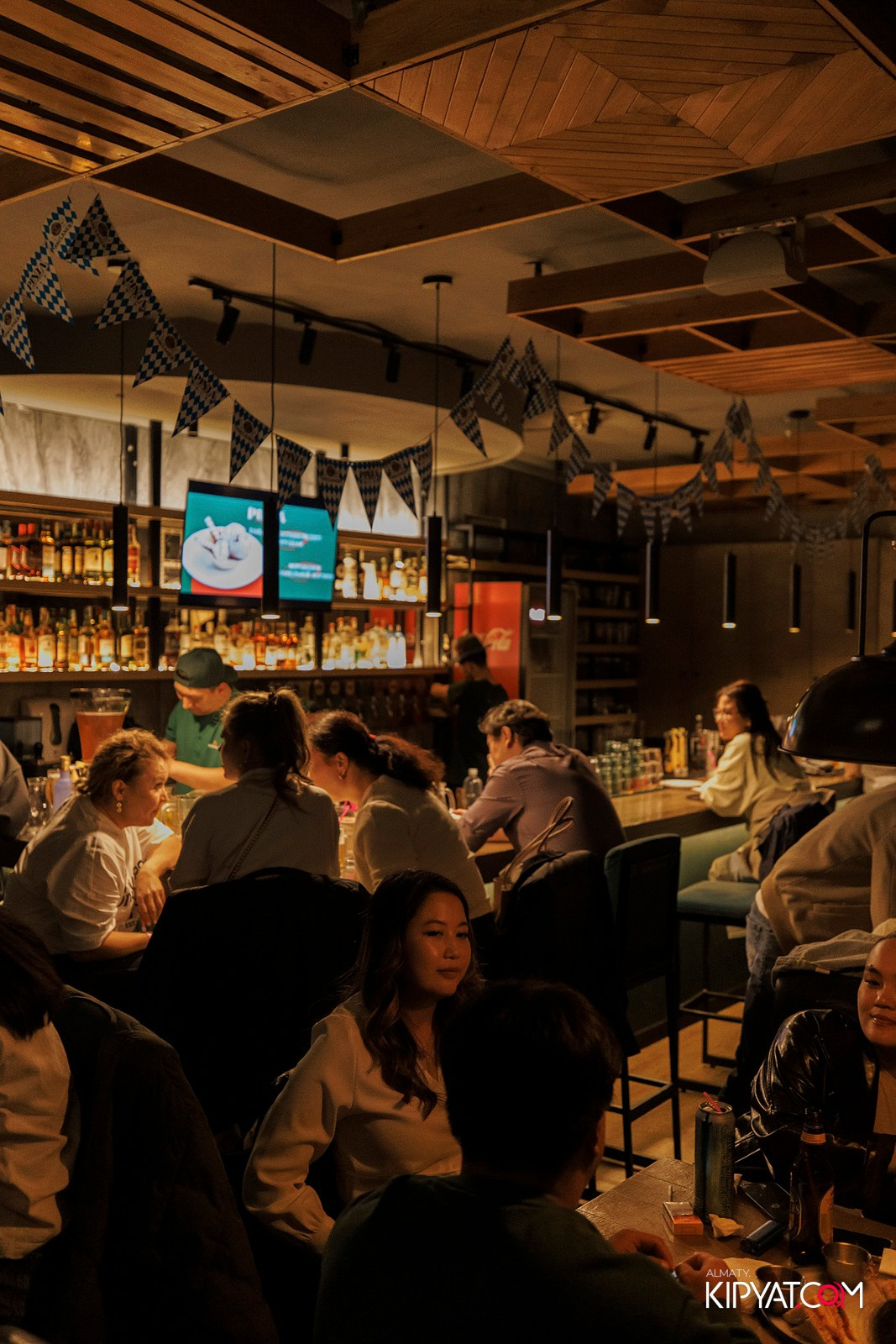 OKTOBERFEST ПИНТА НА АУЭЗОВА. КИПЯТКОМ АЛМАТЫ!