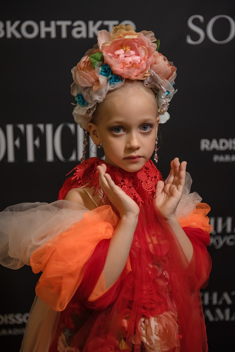 SochiFashionWeek2024 дизайнер Анохина Светлана. Семейный и коммерческий фотограф в Сочи Александр Бодунов