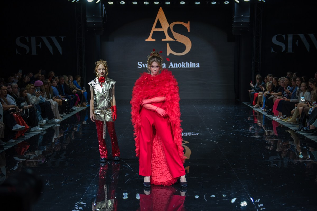 SochiFashionWeek2024 дизайнер Анохина Светлана. Семейный и коммерческий фотограф в Сочи Александр Бодунов