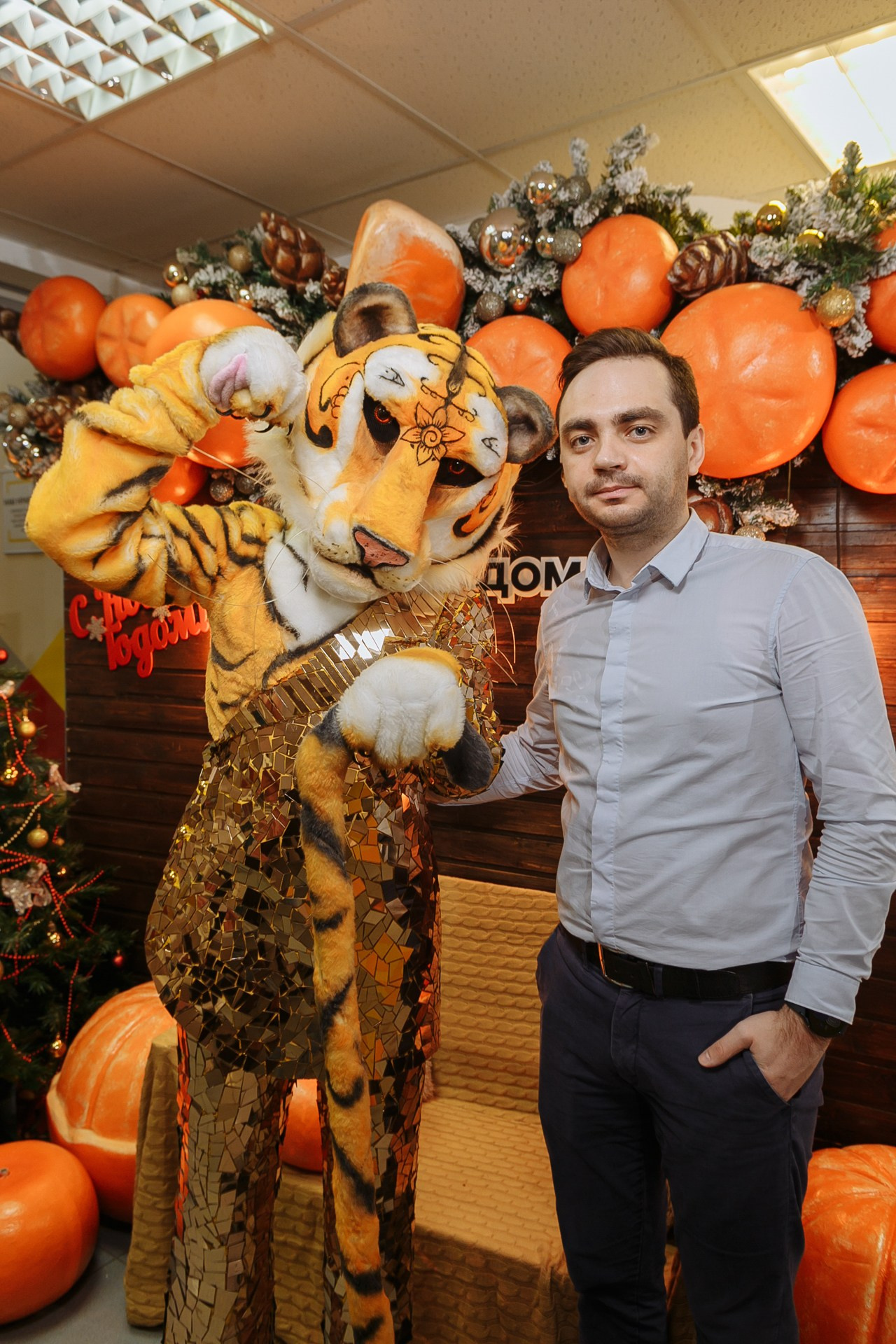 Рождественские встречи в офисе компании Домру. Событийный фотограф Максим Бескоровайновнов