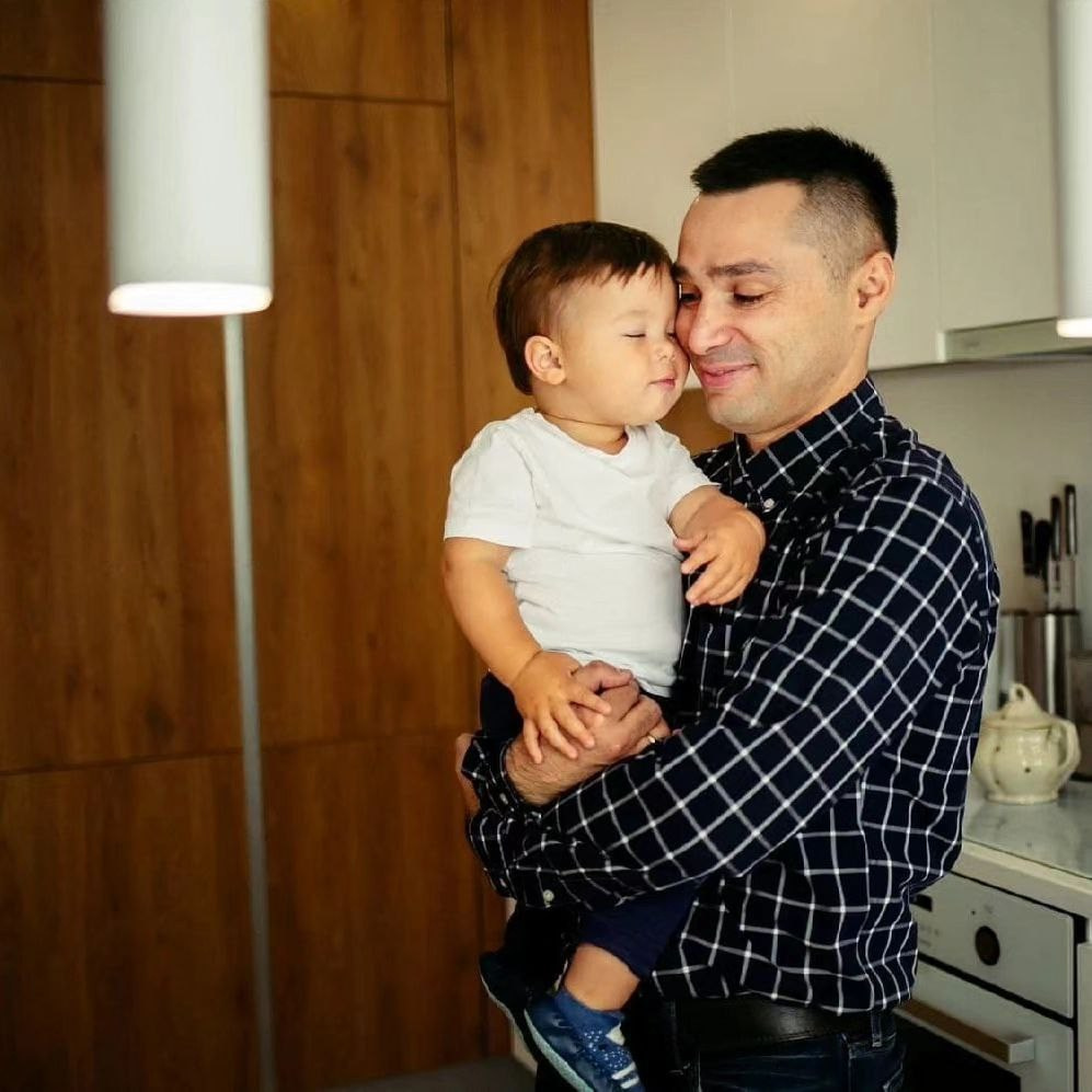 Наш папа не любит фотографироваться