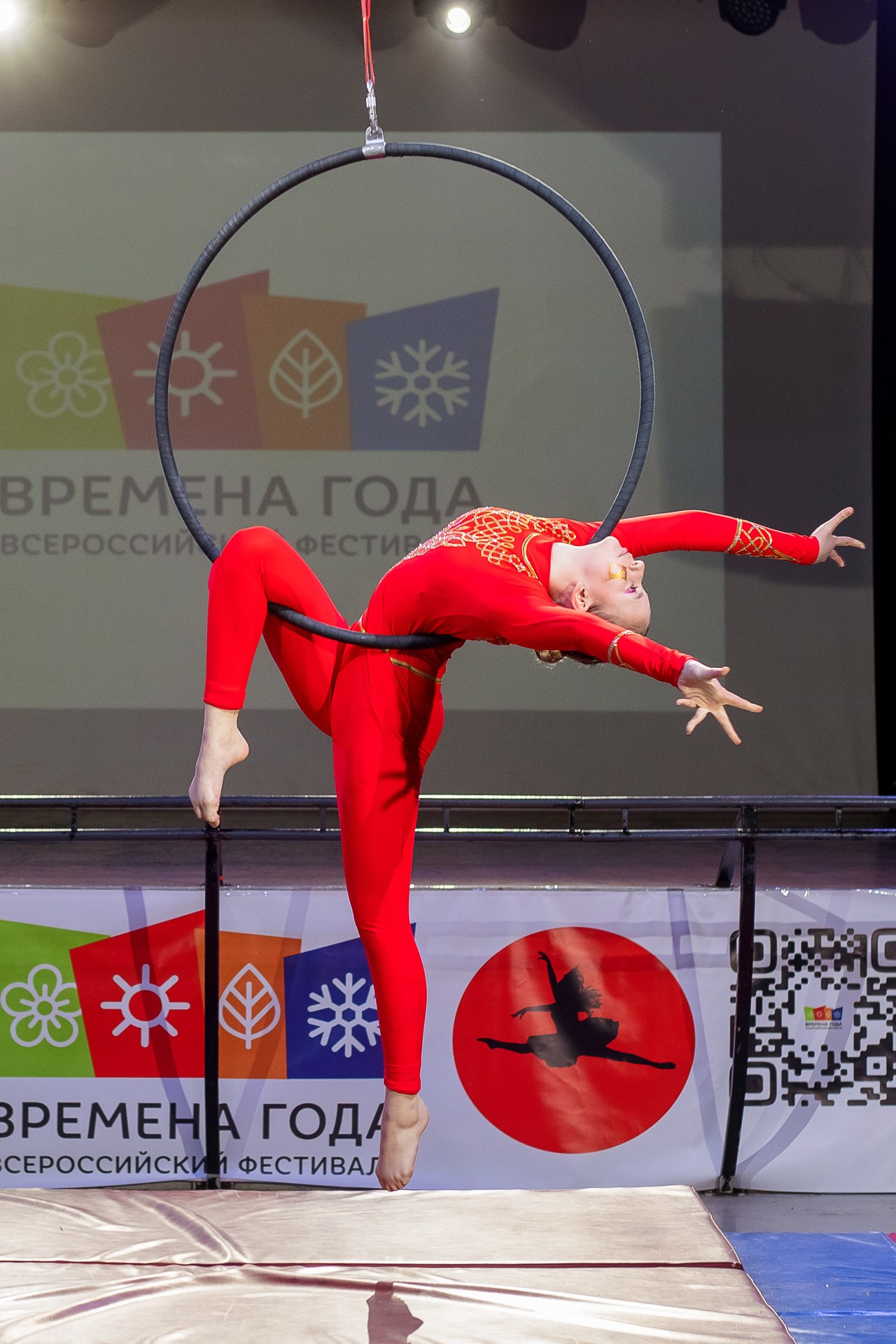 Воздушная гимнастика. Репортажный фотограф в Новосибирске Максим Денисенко