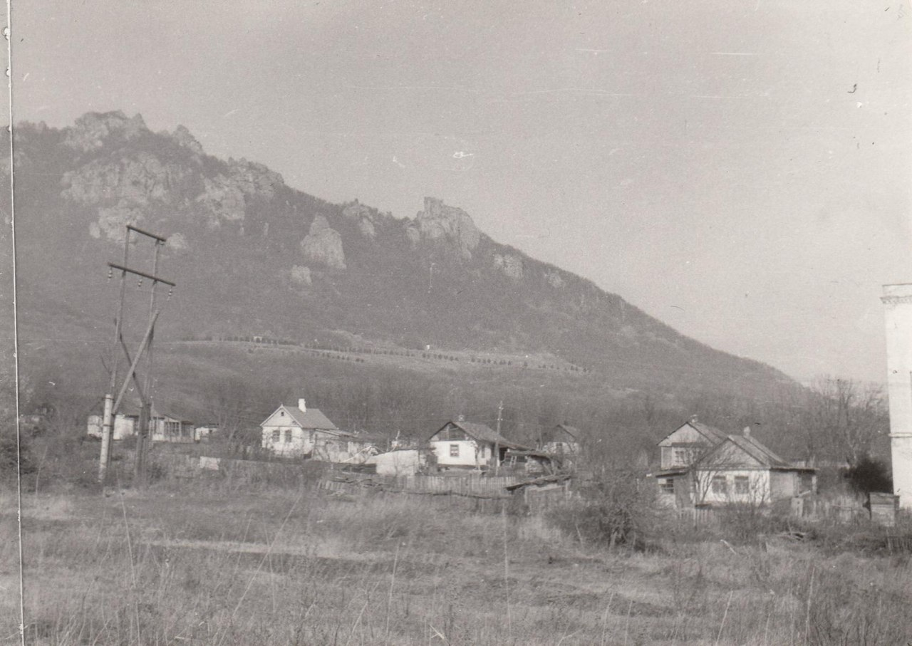 Пионерский лагерь "Орлиные Скалы". Фотоальбом истории города Лермонтов