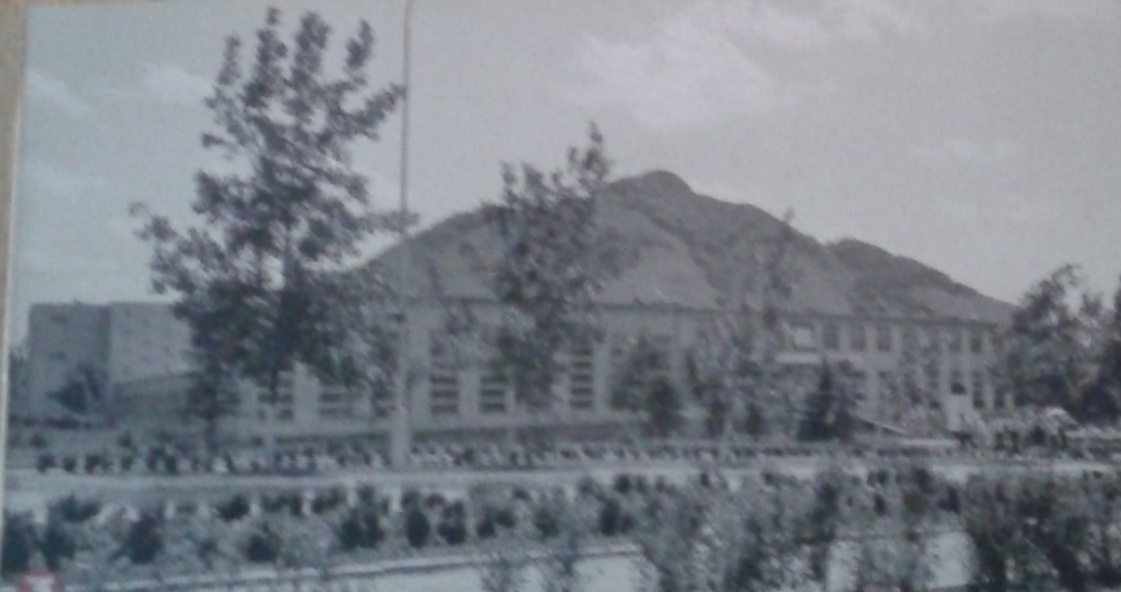 Школа №1. Фотоальбом истории города Лермонтов