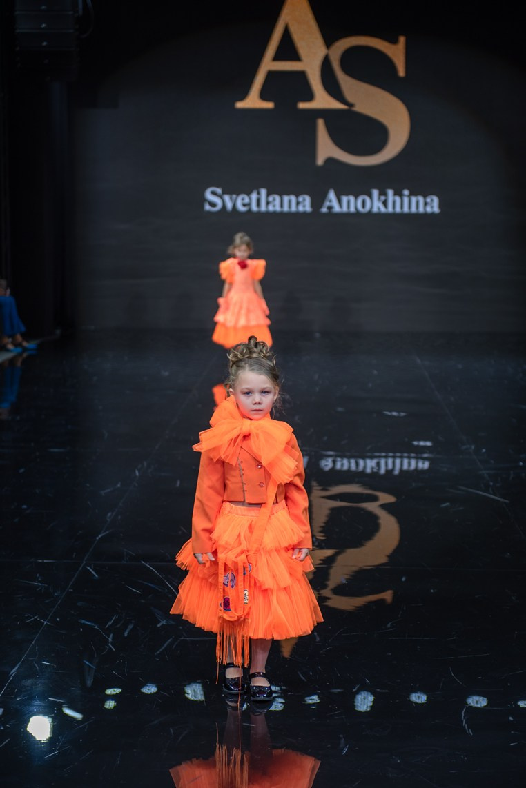 SochiFashionWeek2024 дизайнер Анохина Светлана. Семейный и коммерческий фотограф в Сочи Александр Бодунов