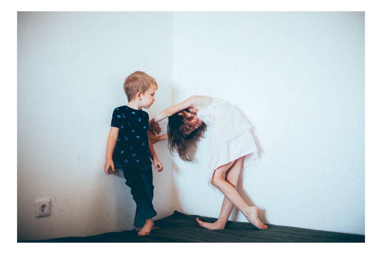 Брат и сестра. Фотограф Денис Денисов