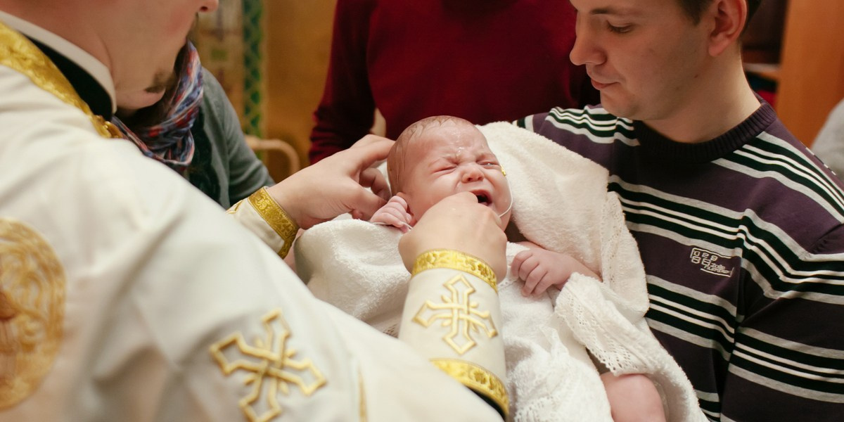 Крещение Казанская церковь Воскресенского Новодевичьего монастыря. Фотограф на крещение в Санкт Петербурге