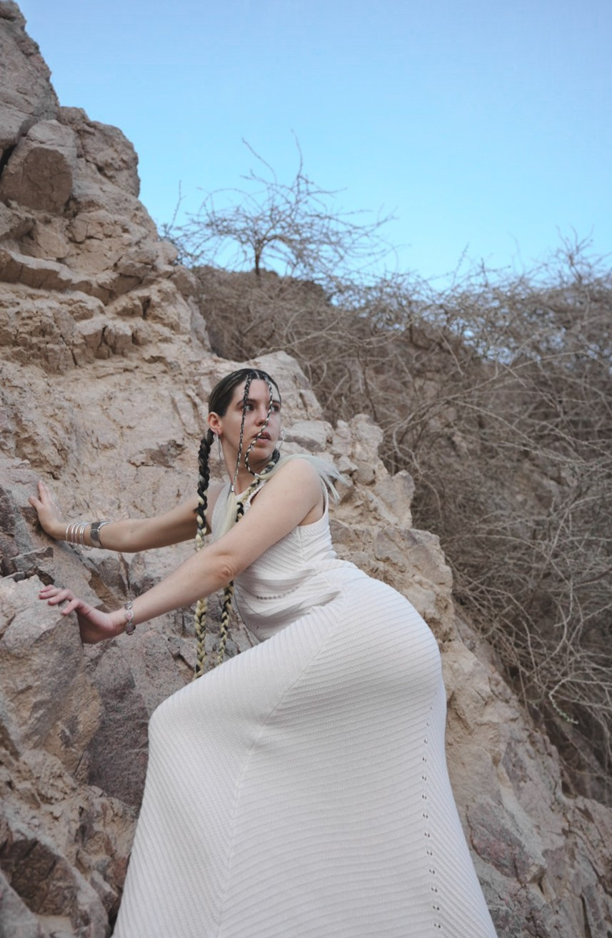 Персональная съемка в пустыне/ Tamar Desert Artpiece, Israel. Фотограф Полина Гольдис