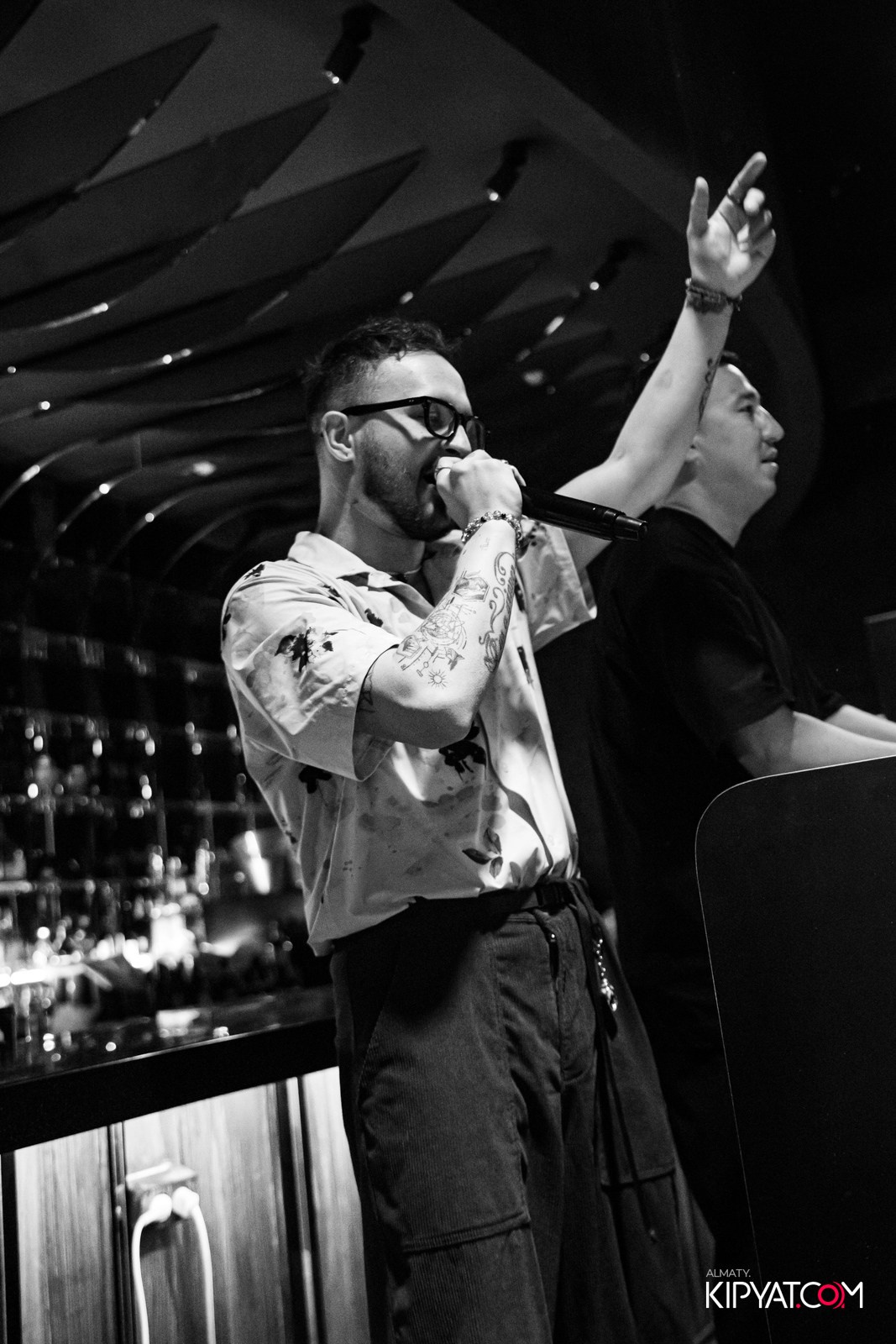 MOOD KARAOKE & TERRACE. КИПЯТКОМ АЛМАТЫ!