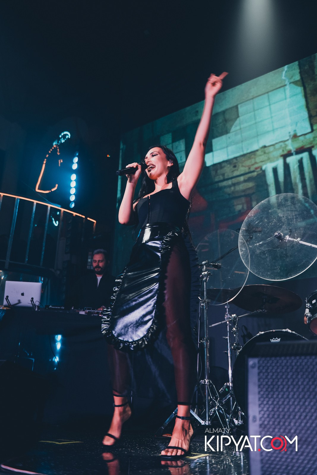 SANTA BARBARA — ВЫСТУПЛЕНИЕ ОЛЬГИ СЕРЯБКИНОЙ. КИПЯТКОМ АЛМАТЫ!